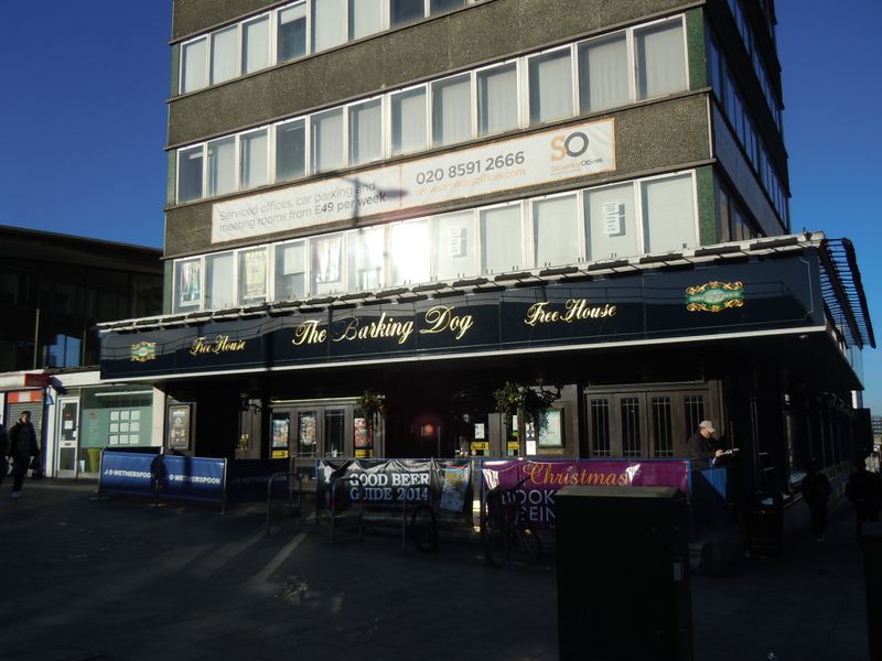 Barking Dog - Barking (2). (Pub, External). Published on 29-12-2013