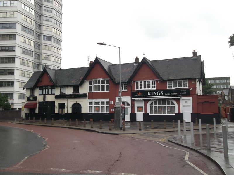 Barking Tap - Barking (1). (Pub, External). Published on 10-06-2014