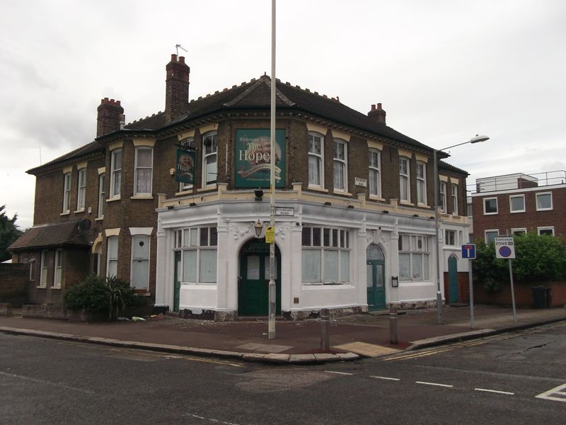 Hope - Barking (1). (Pub, External). Published on 10-06-2014