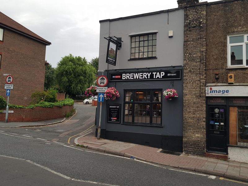 Brewery Tap - Brentwood (2). (Pub, External, Key). Published on 18-07-2019