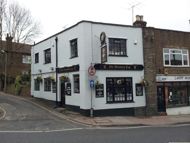 Brewery Tap - Brentwood (1). (Pub, External). Published on 31-03-2014