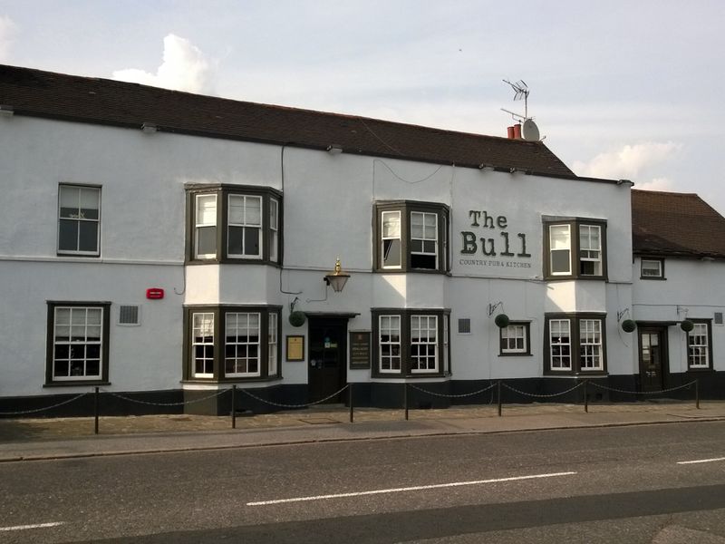 Bull - Brentwood (1). (Pub, External). Published on 22-04-2014