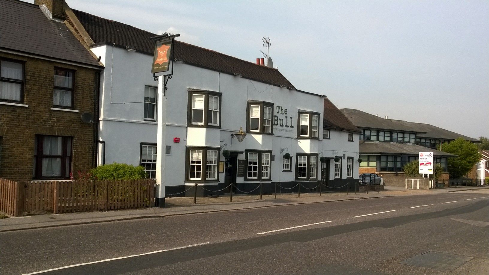Bull - Brentwood (2). (Pub, External). Published on 22-04-2014