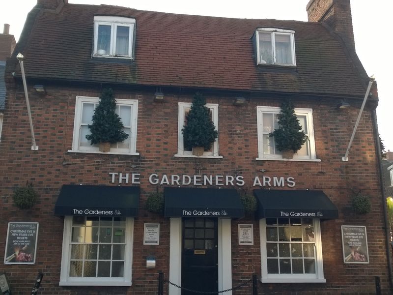 Gardeners Arms - Brentwood (2). (Pub, External). Published on 07-12-2014