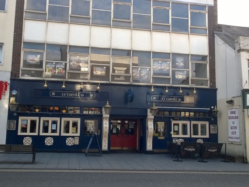 O'Neill's - Brentwood (1). (Pub, External). Published on 07-12-2014 