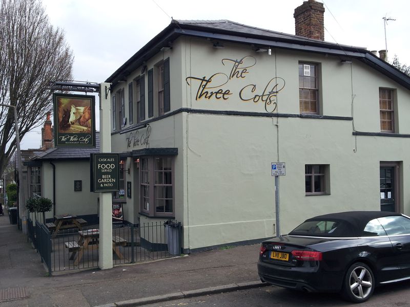 Three Colts - Buckhurst Hill (2). (Pub, External). Published on 23-03-2015