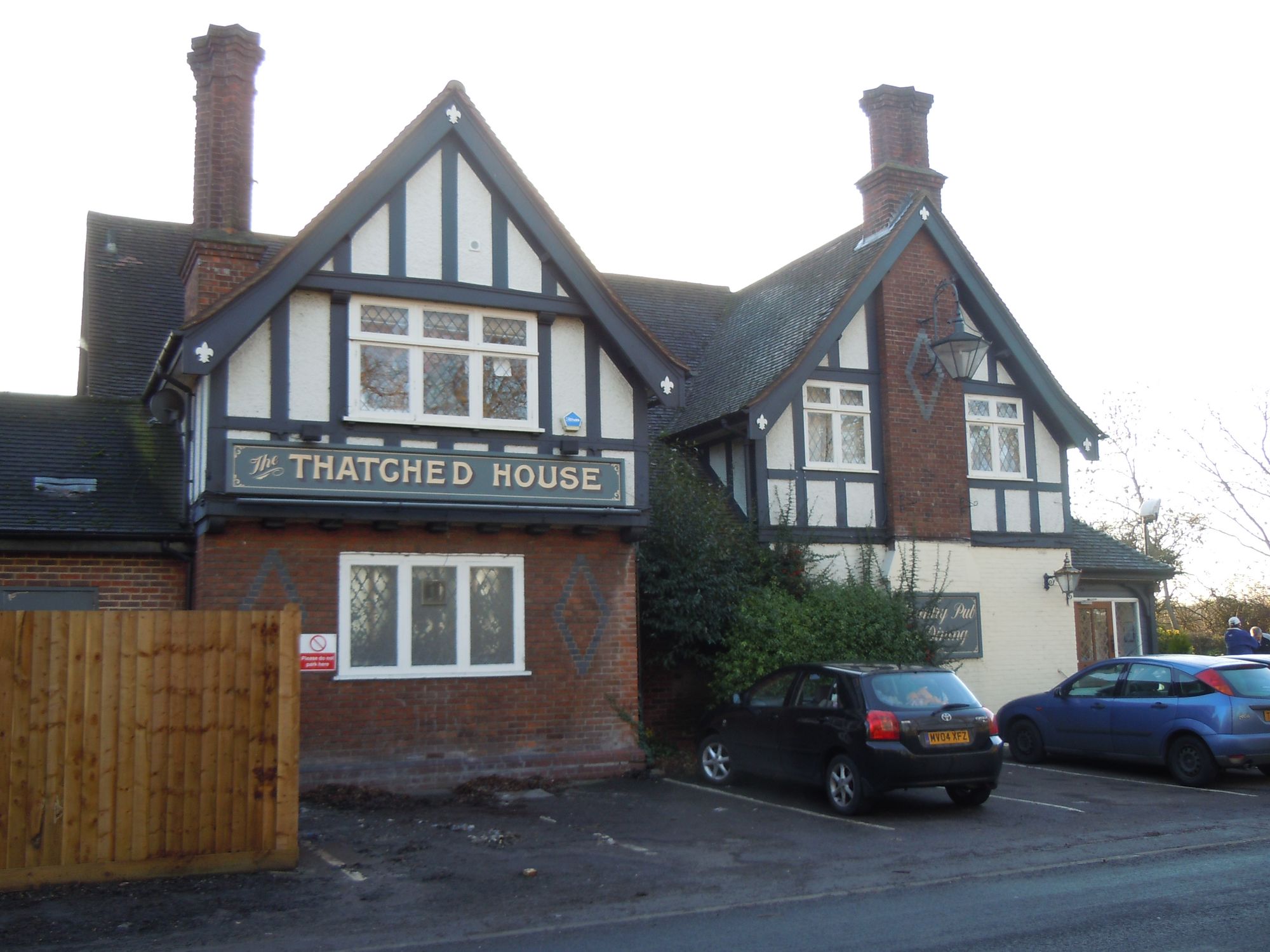 Thatched House - Cranham (2). (Pub, External). Published on 29-12-2013