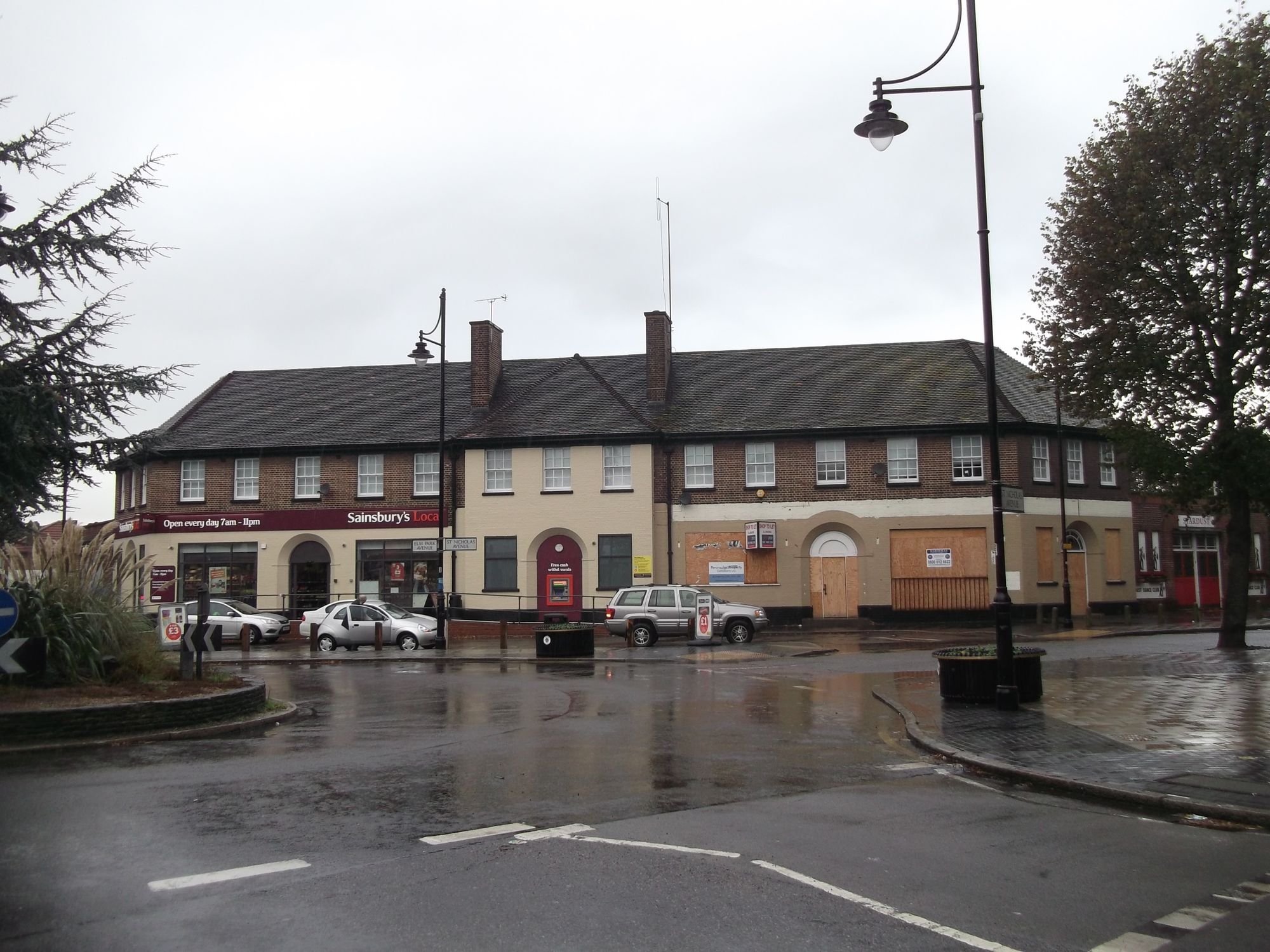 Elm Park - Elm Park (1). (Pub, External). Published on 17-11-2014