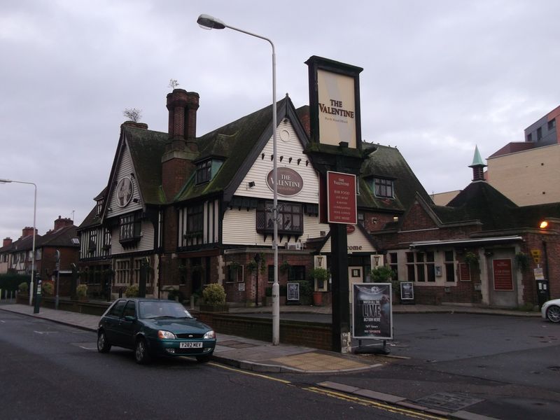 Valentine - Gants Hill (1). (Pub, External). Published on 01-05-2014