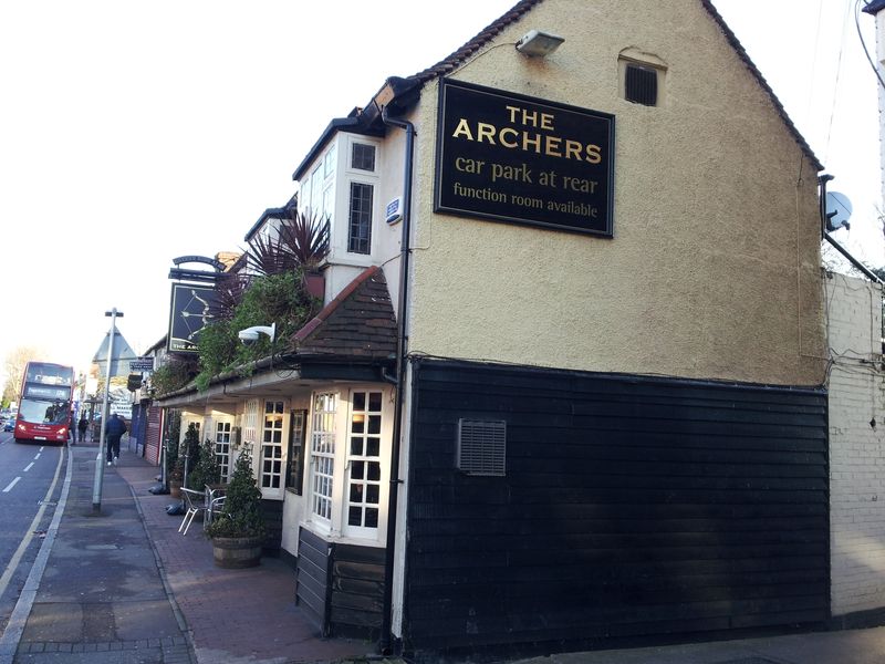 Archers - Gidea Park (1). (Pub, External). Published on 28-12-2014