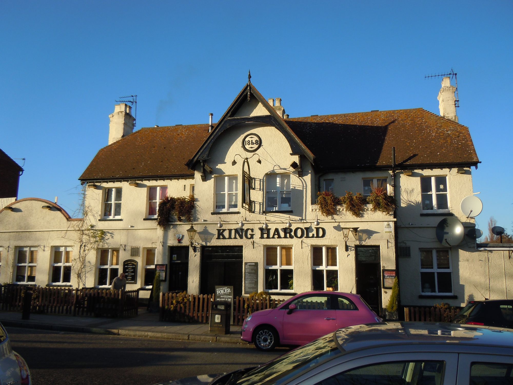 King Harold - Harold Wood (1). (Pub, External). Published on 03-05-2014