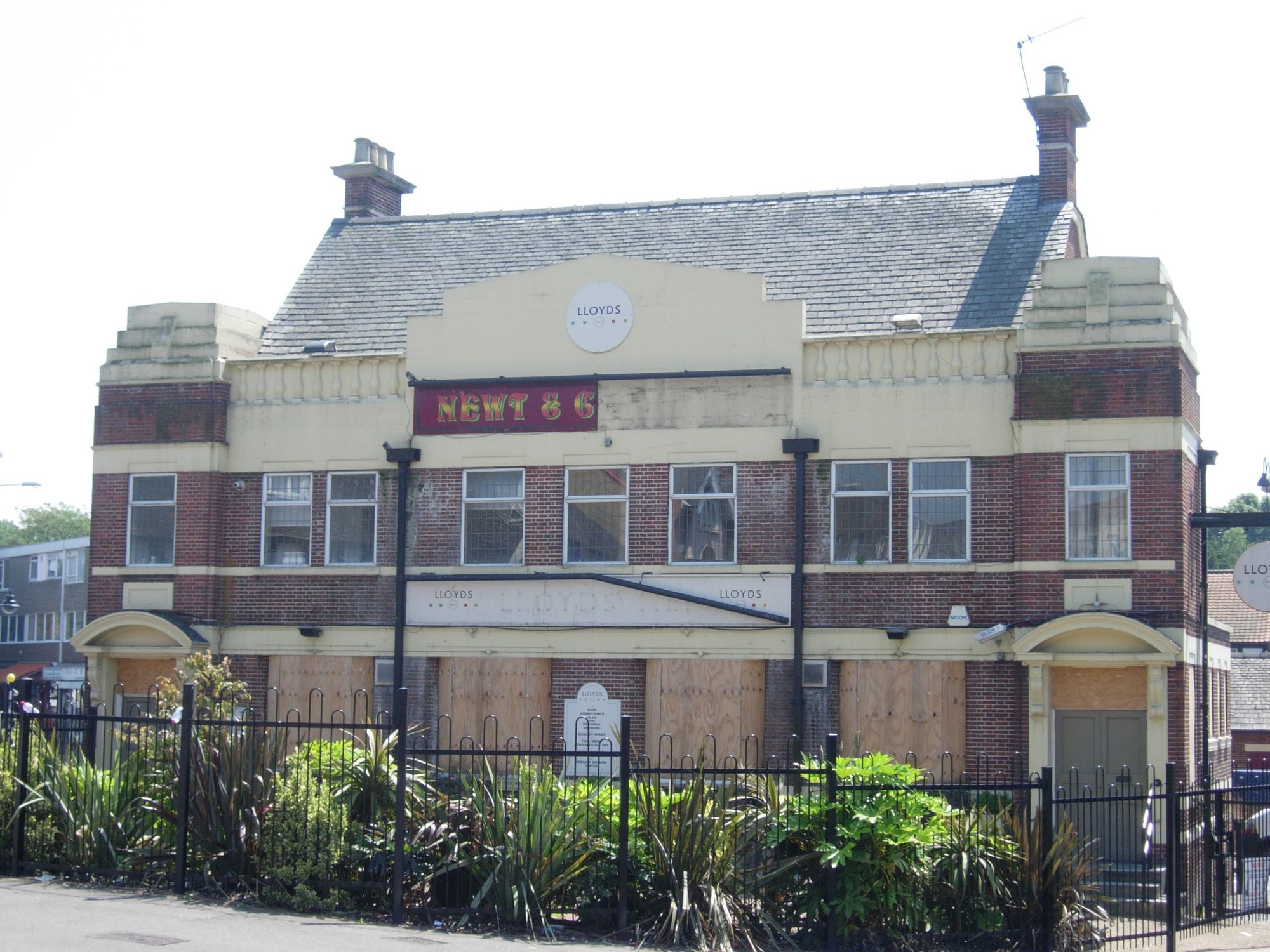 Lloyds No 1 - Hornchurch (1). (Pub, External). Published on 23-02-2015