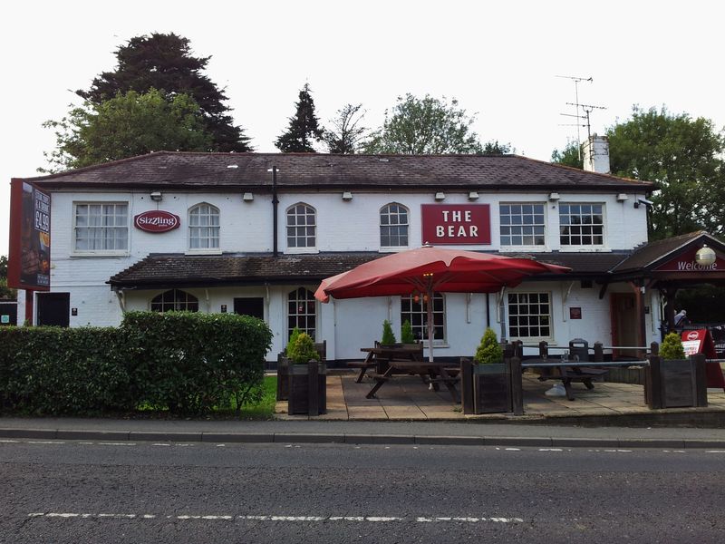 Bear - Noak Hill (2). (Pub, External). Published on 07-10-2015 