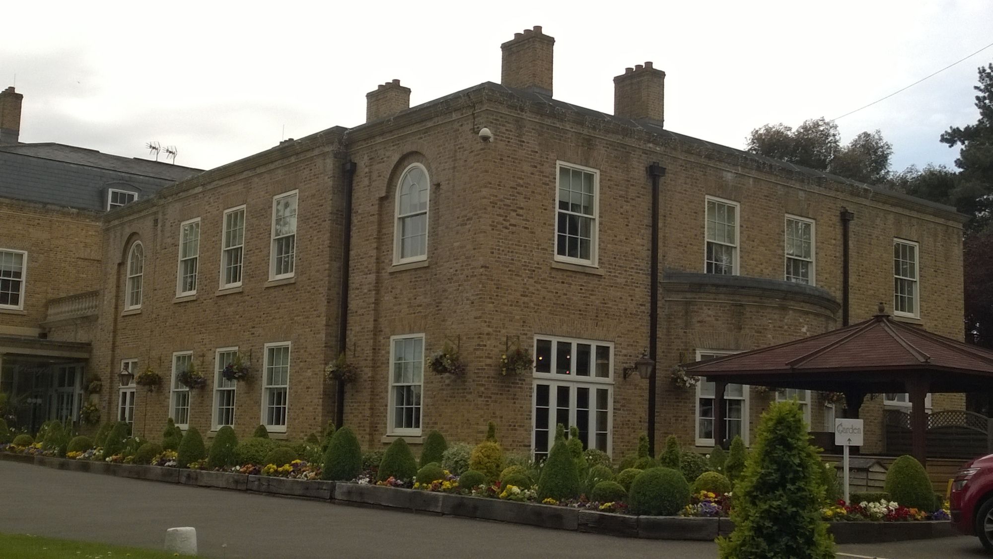 Orsett Hall - Orsett (1). (Pub, External). Published on 04-05-2015