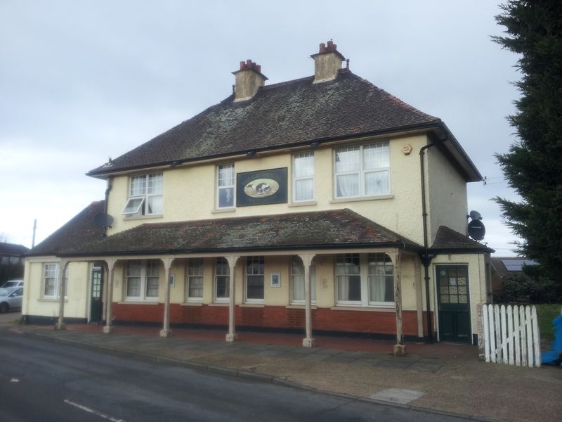 Greyhound - Orsett Heath (1). (Pub, External). Published on 12-02-2015