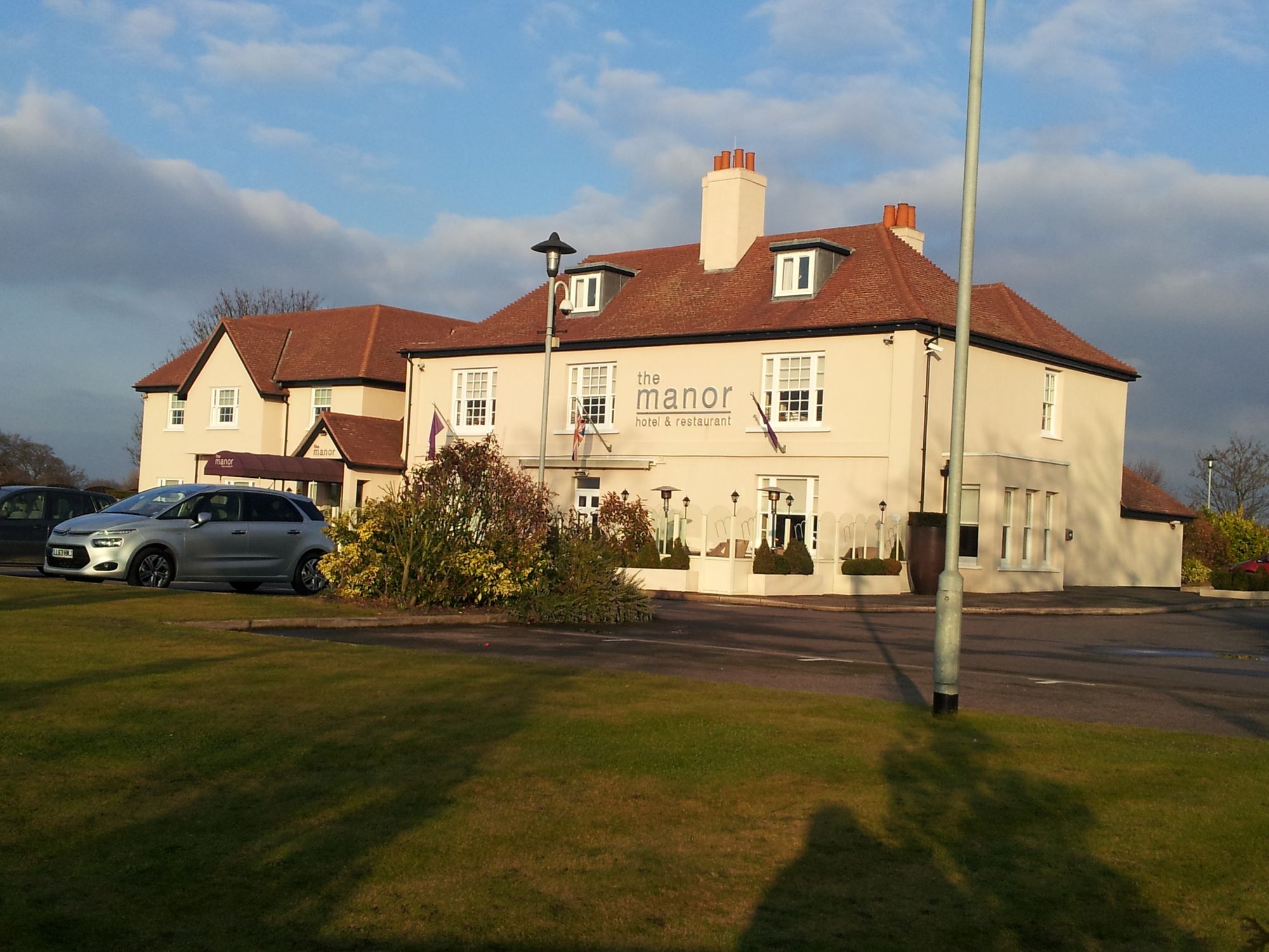 Manor - Rainham (1). (Pub, External). Published on 15-02-2015