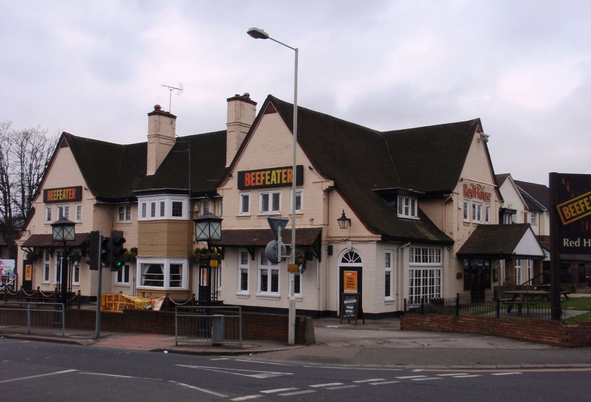 Red House - Redbridge (1). (Pub, External, Key). Published on 11-04-2014