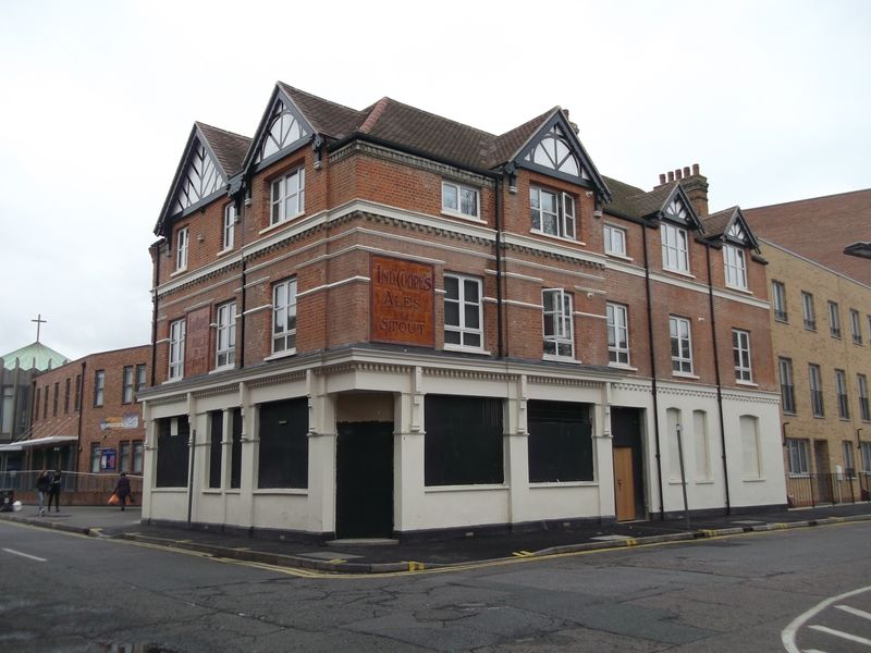 Amalia's / Woolpack - Romford (2). (Pub, External). Published on 04-04-2015