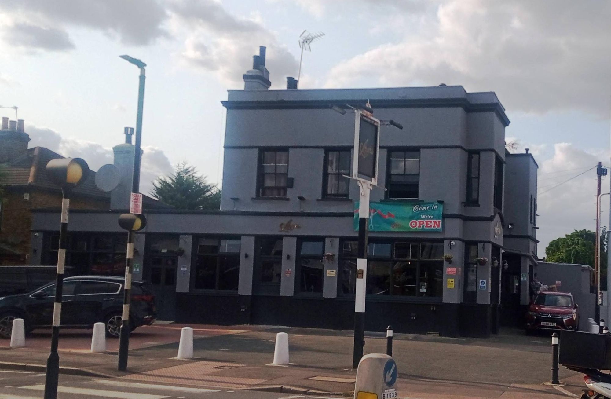 Durham Arms now the Ayra restaurant taken August 2025. (Pub, External). Published on 06-08-2025