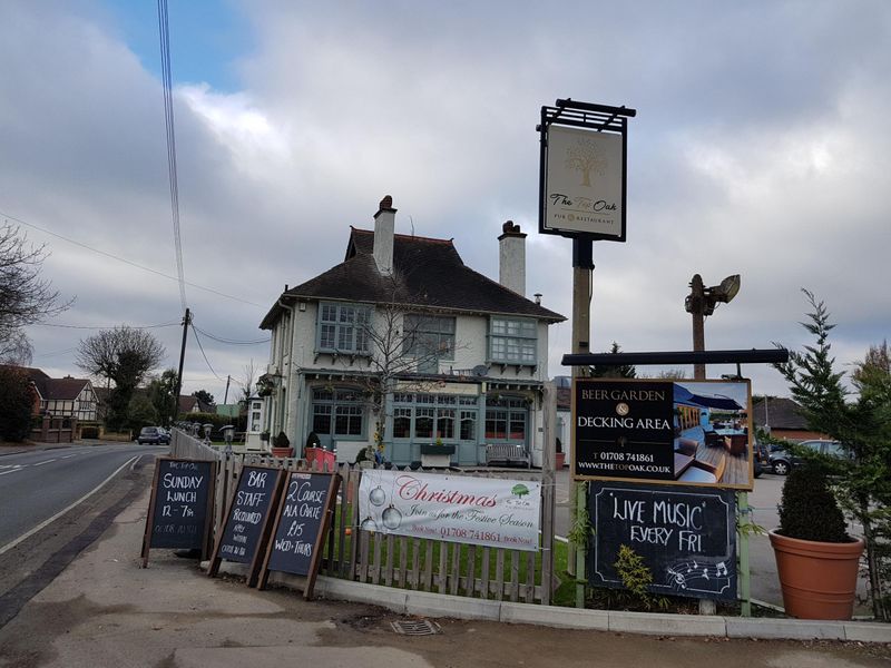 Top Oak - Stapleford Abbotts (3). (Pub, External, Key). Published on 05-12-2017 