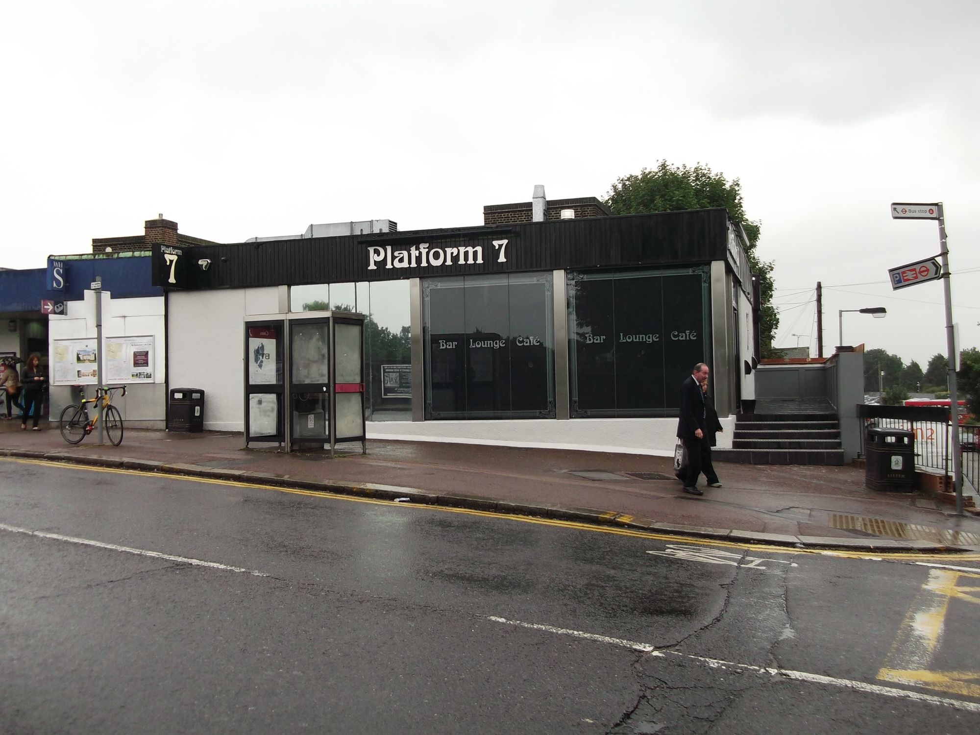 Platform 7 - Upminster (1). (Pub, External). Published on 18-06-2014