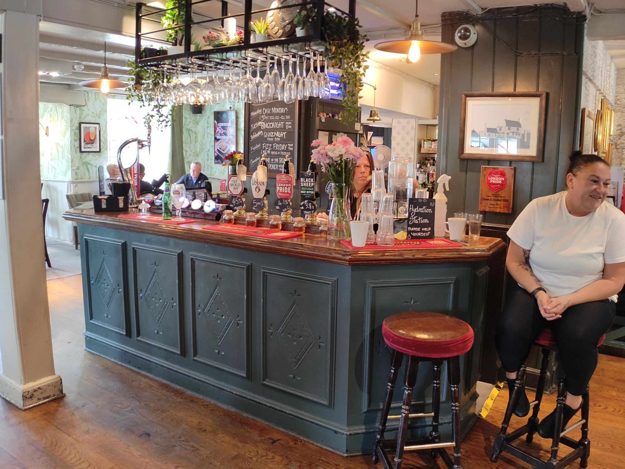 (Pub, Bar). Published on 16-07-2025