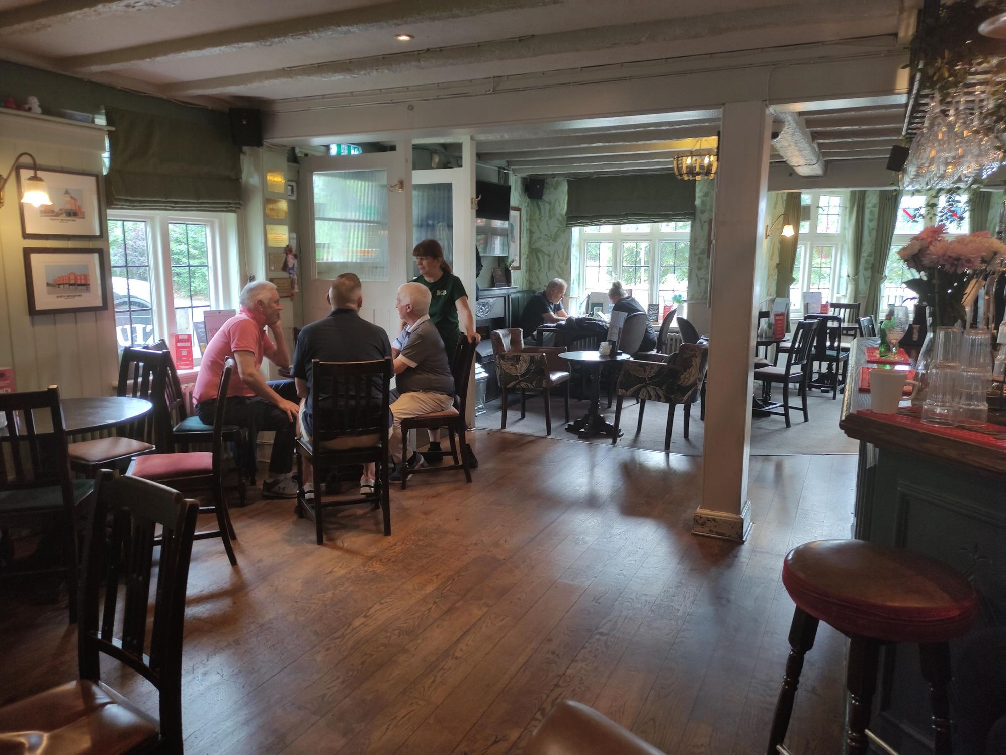 (Pub, Bar). Published on 16-07-2025