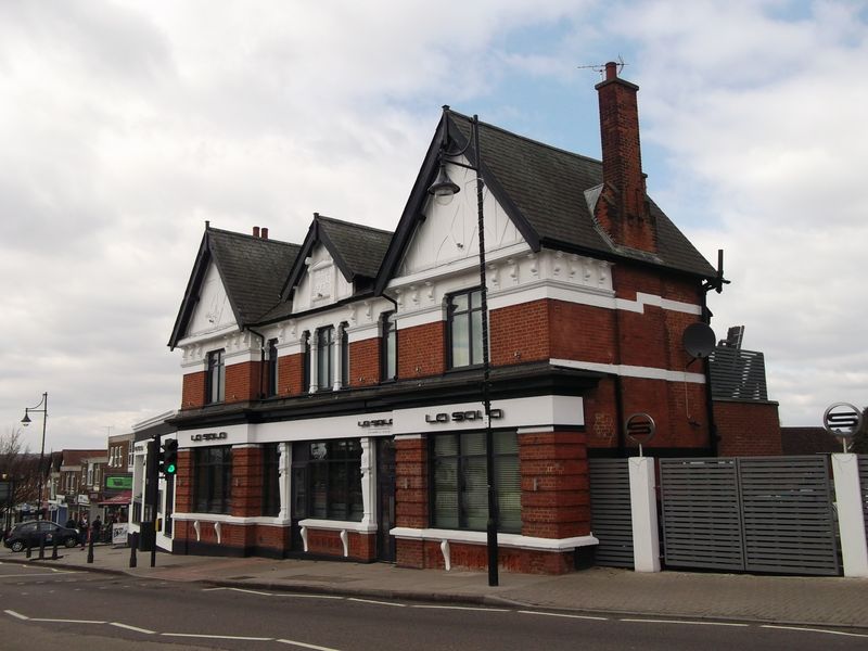 La Sala - Woodford Bridge (1). (Pub, External, Key). Published on 06-04-2015