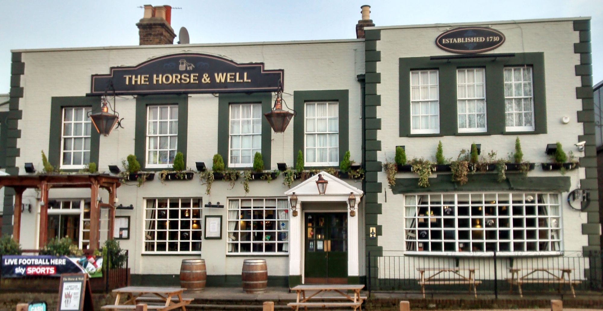 Horse & Well - Woodford Green. (Pub, External). Published on 23-01-2014