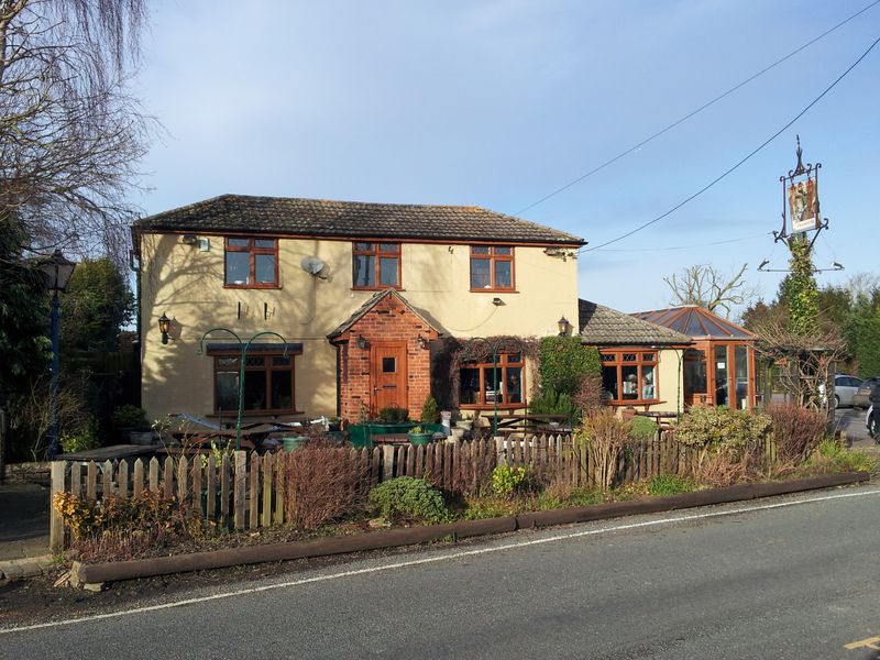 Alma - Navestock (1). (Pub, External). Published on 14-01-2015