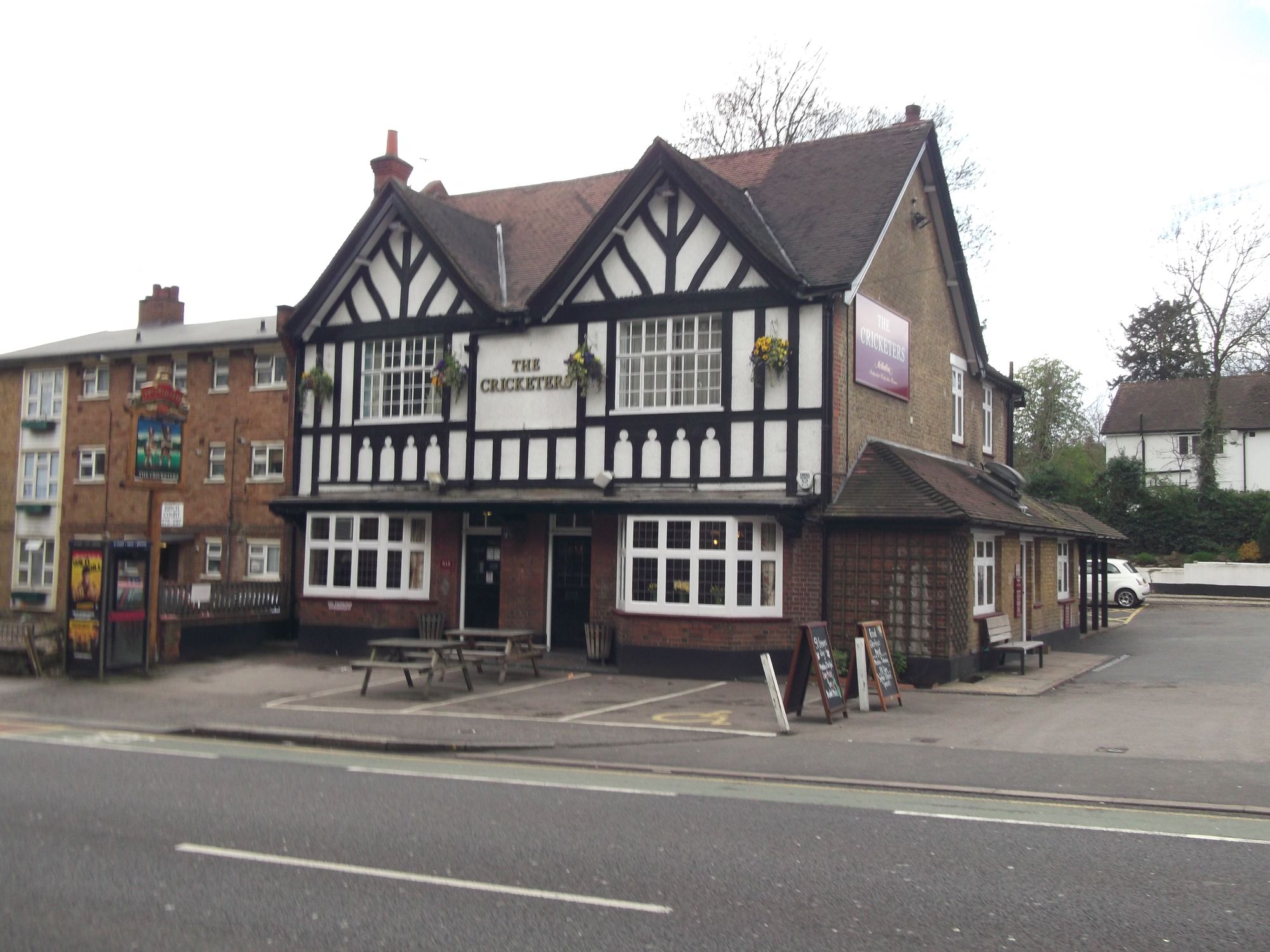Cricketers - Woodford Green. (Pub, External). Published on 02-10-2013