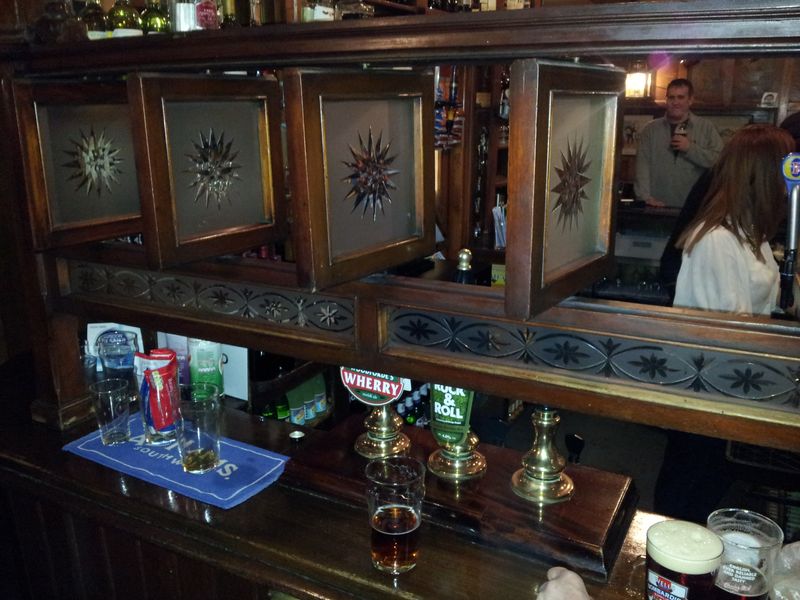 Travellers Friend - Woodford Green (1) - Snob Screens. (Pub, Bar). Published on 24-02-2014