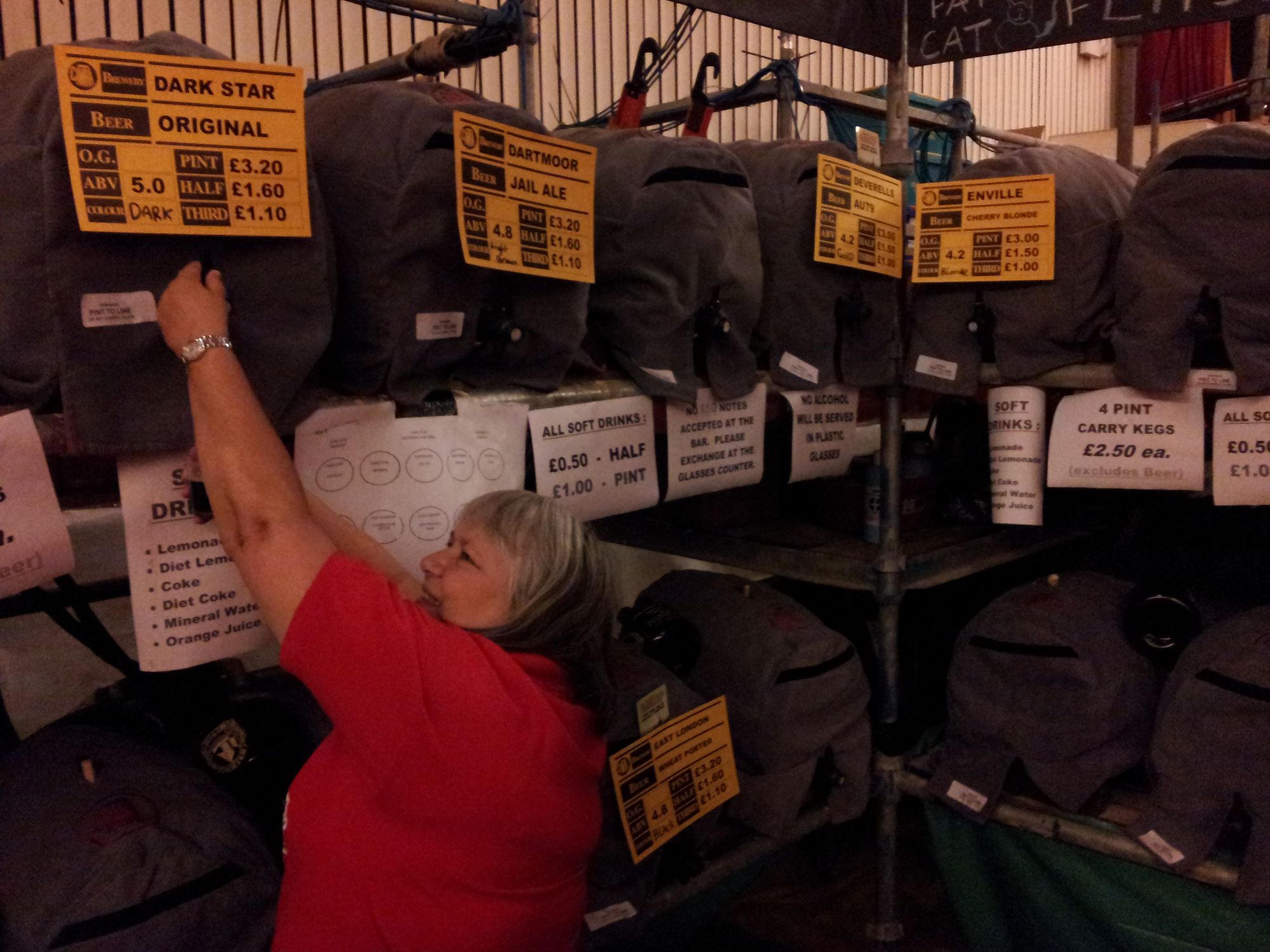 Thurrock Beer Festival - Socketts Heath (Grays) - Bar (2). (Festival, Bar). Published on 04-06-2015