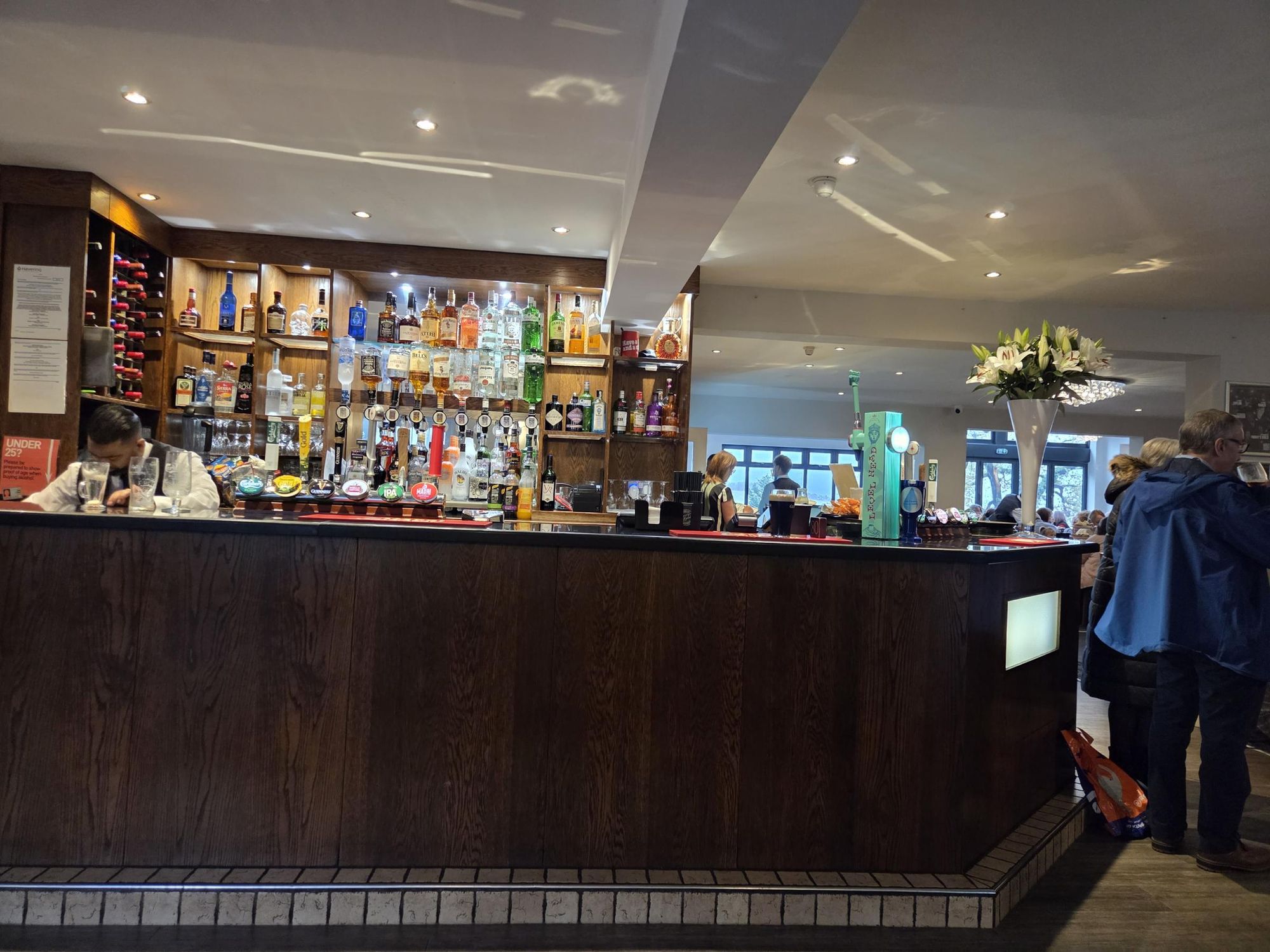 Taken November 2025. (Bar). Published on 16-11-2025