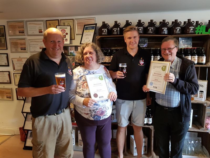 Brentwood Brewery Tap Room - Pilgrims Hatch (5) - Award. (Brewery, Award). Published on 08-01-2022