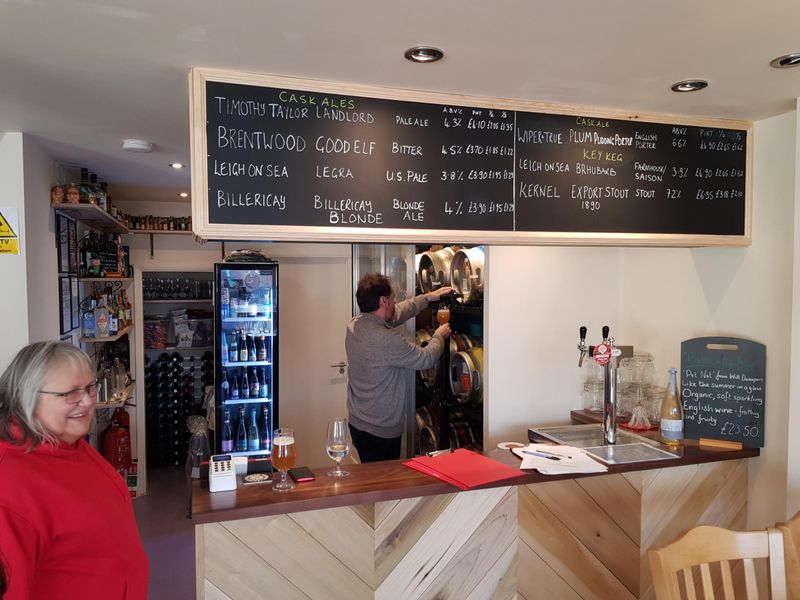 Hop Inn Micropub - Hornchurch (3). (Pub, Bar). Published on 21-12-2019 