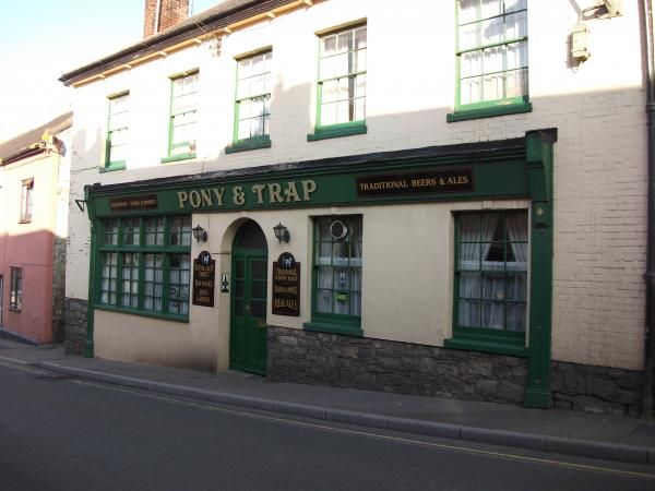 Pony & Trap. (Pub, External). Published on 16-07-2013