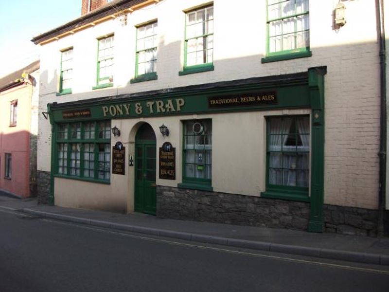 Pony & Trap. (Pub, External). Published on 16-07-2013