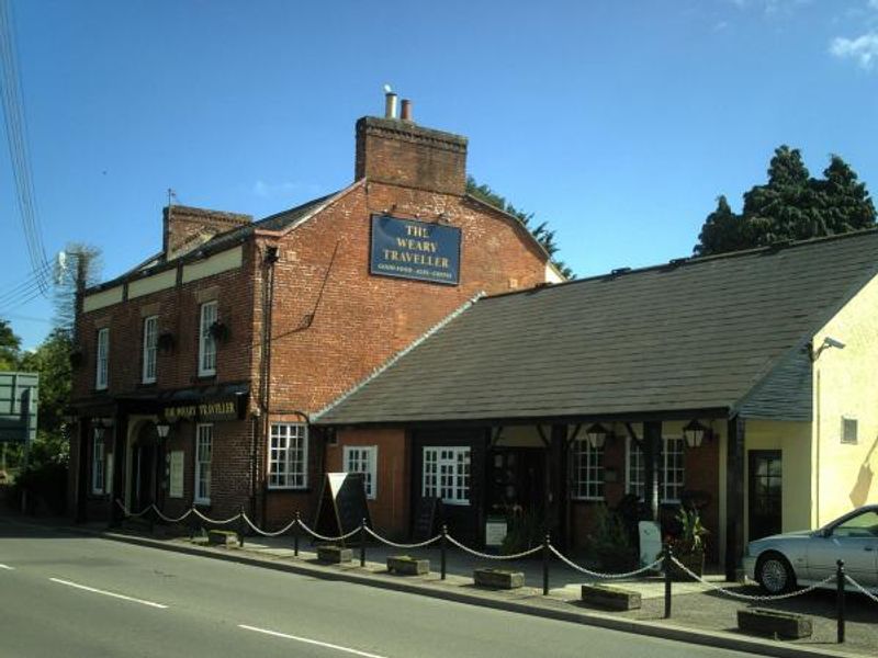 Weary Traveller. (Pub, External). Published on 14-01-2014