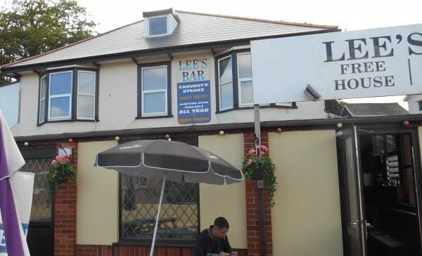 Lee's Bar. (Pub, External). Published on 17-06-2015