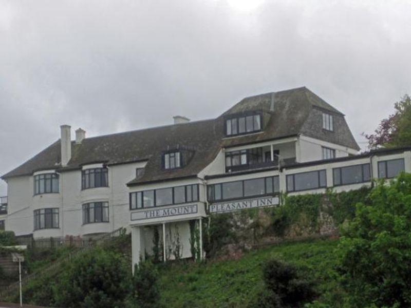Mount Pleasant Inn. (Pub, External). Published on 01-08-2014