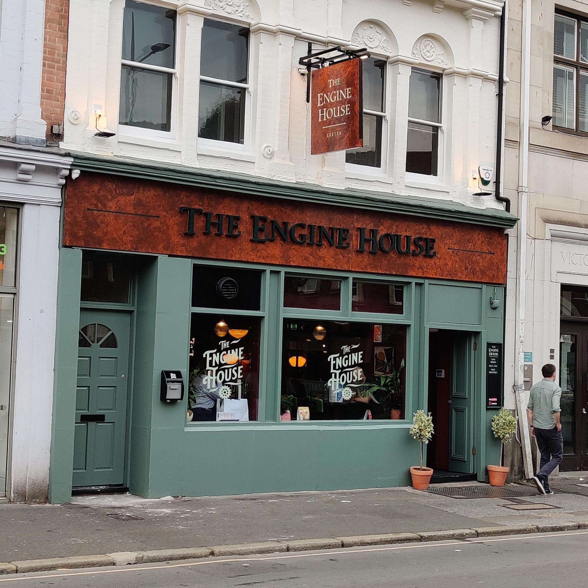 (Pub, Key). Published on 30-09-2026