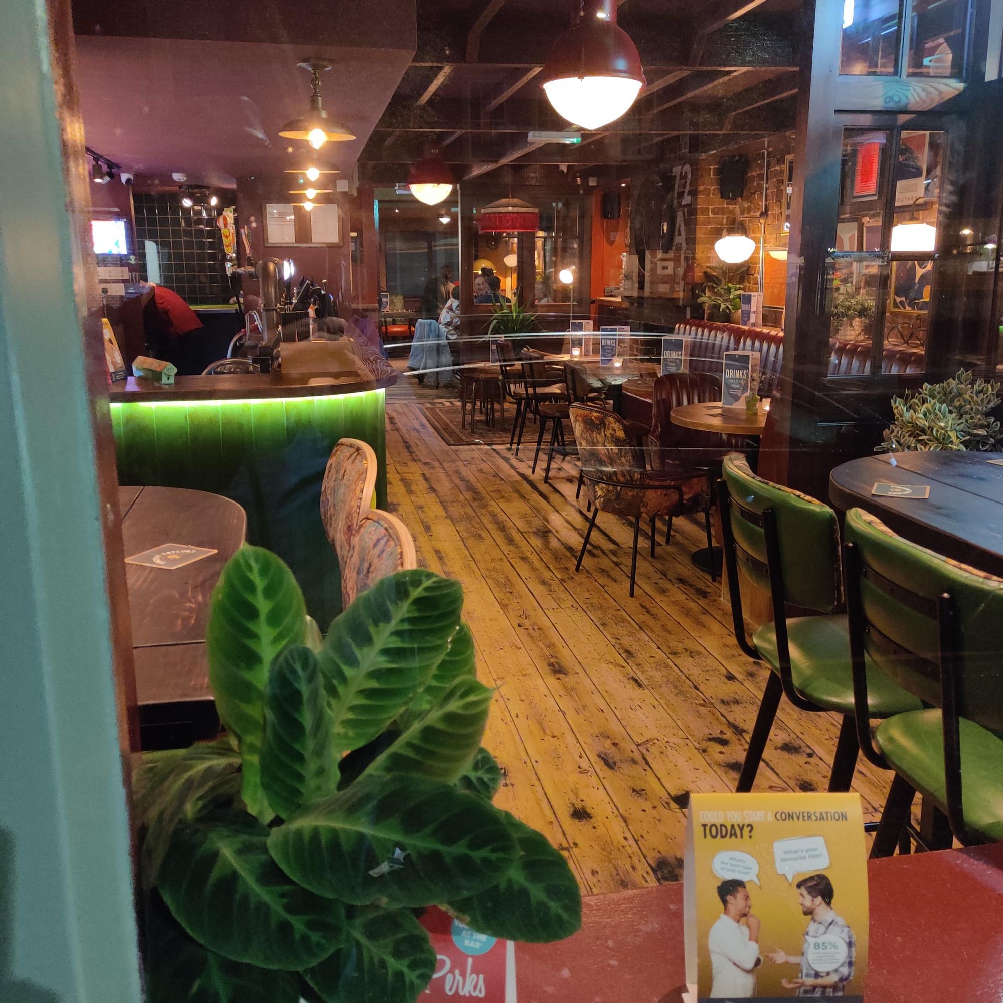 Interior. (Pub). Published on 30-09-2026