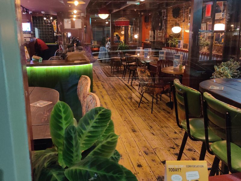 Interior. (Pub). Published on 30-09-2026