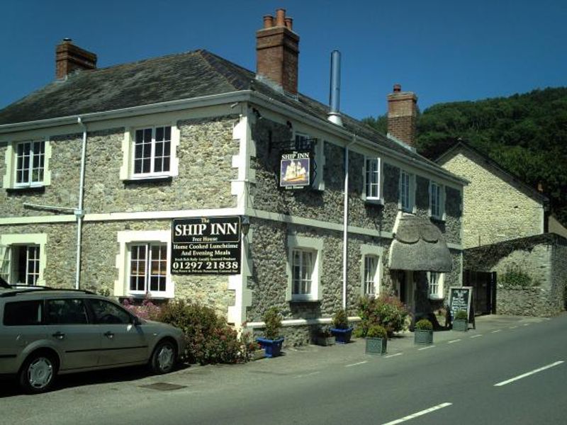 Ship Inn. (Pub, External). Published on 10-07-2013