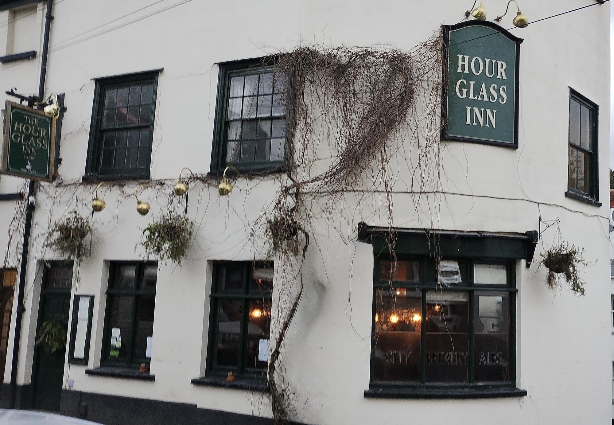 (Pub, Key). Published on 12-12-2024
