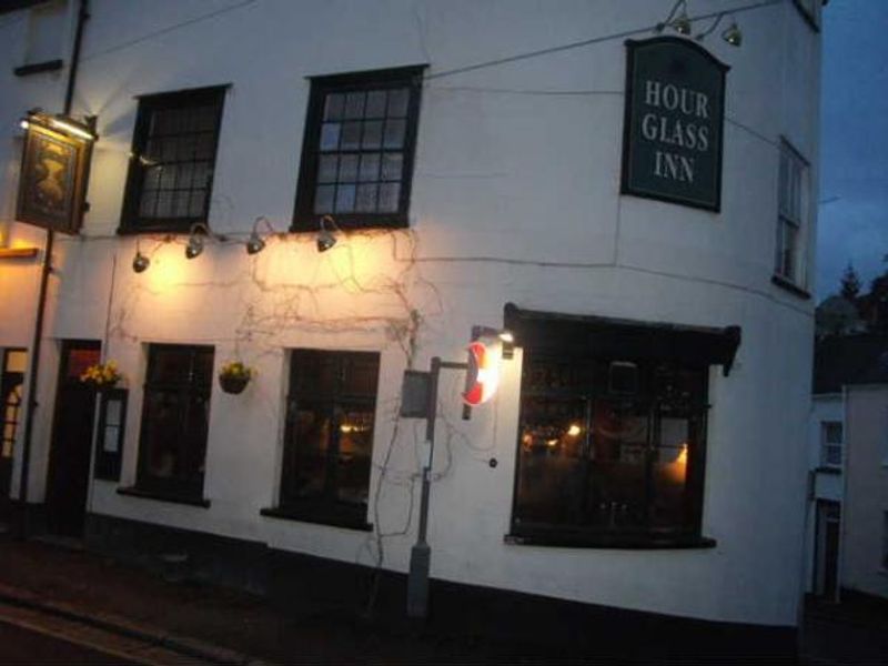 Hour Glass Inn. (Pub, External). Published on 15-01-2013 