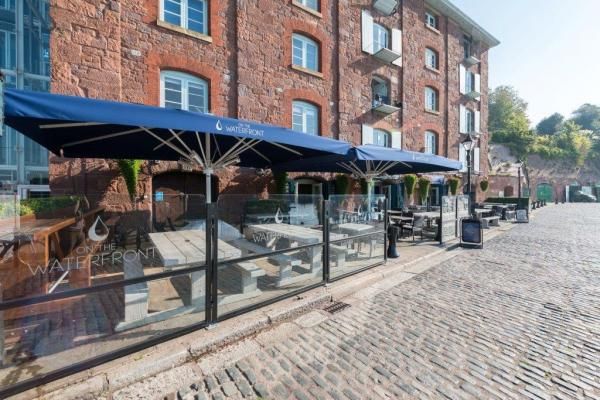 On The Waterfront. (Pub, External, Key). Published on 14-12-2015