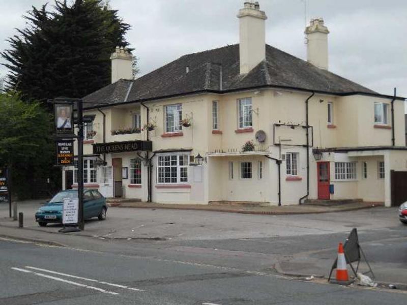 Queens Head. (Pub, External). Published on 15-09-2013 