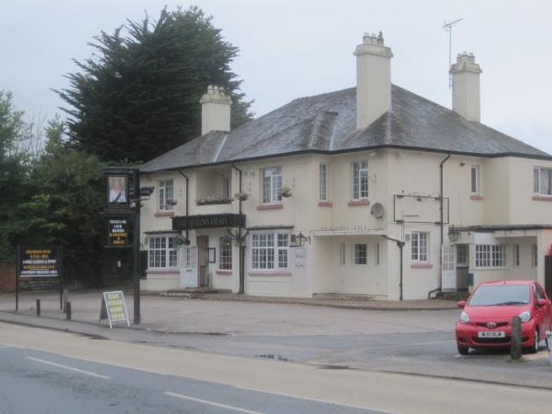 Queens Head. (Pub, External). Published on 15-09-2013 